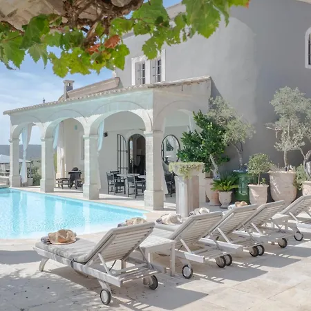 Fcd17 - Breathtaking Luxury Domaine In The Heart Of The Provence * Castillon-du-Gard
